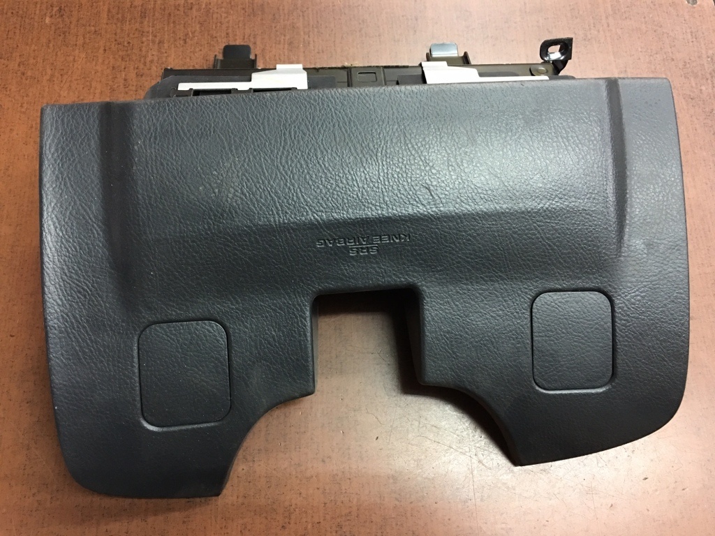 AIR BAG ΠΟΔΙΩΝ ΑΠΟ TOYOTA AVENSIS 2003-2009