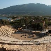 Guiding tour with sea kayak in the ancient sunken cite visit the small ancient theater of Epidavros καινουμε kayak στην αρχαια βυθισμενη πολη και επισκεπτομαστε το μικρο αρχαιο θεατρο της Επιδαυρου photo4
